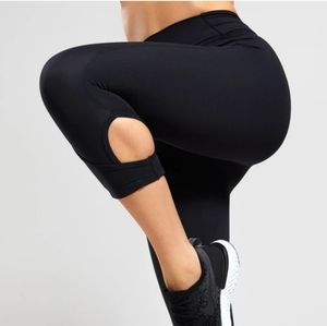 Gymshark Studio Cropped Leggings NWT